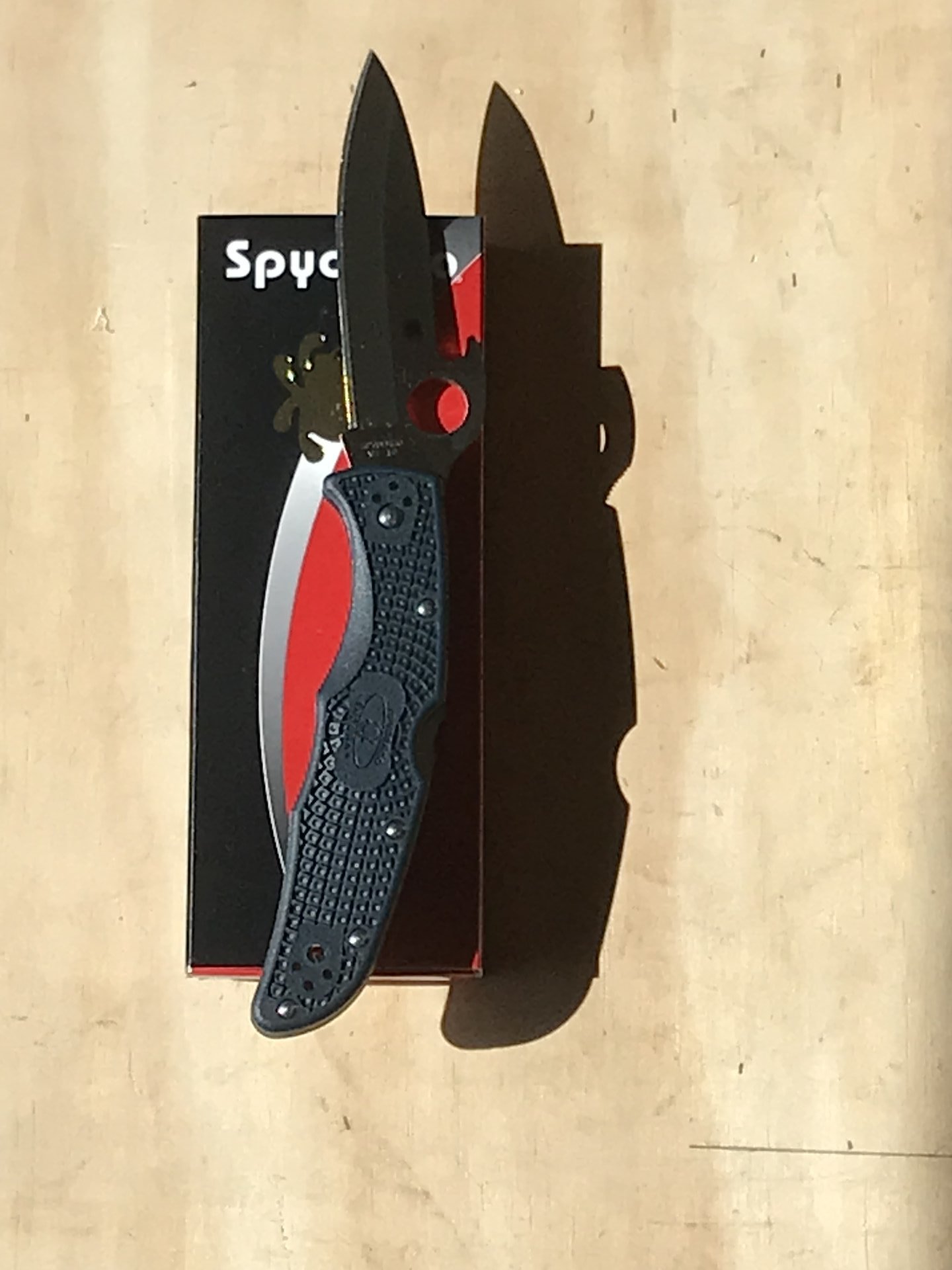 Endura 4 Lockback Wave Black Spyderco