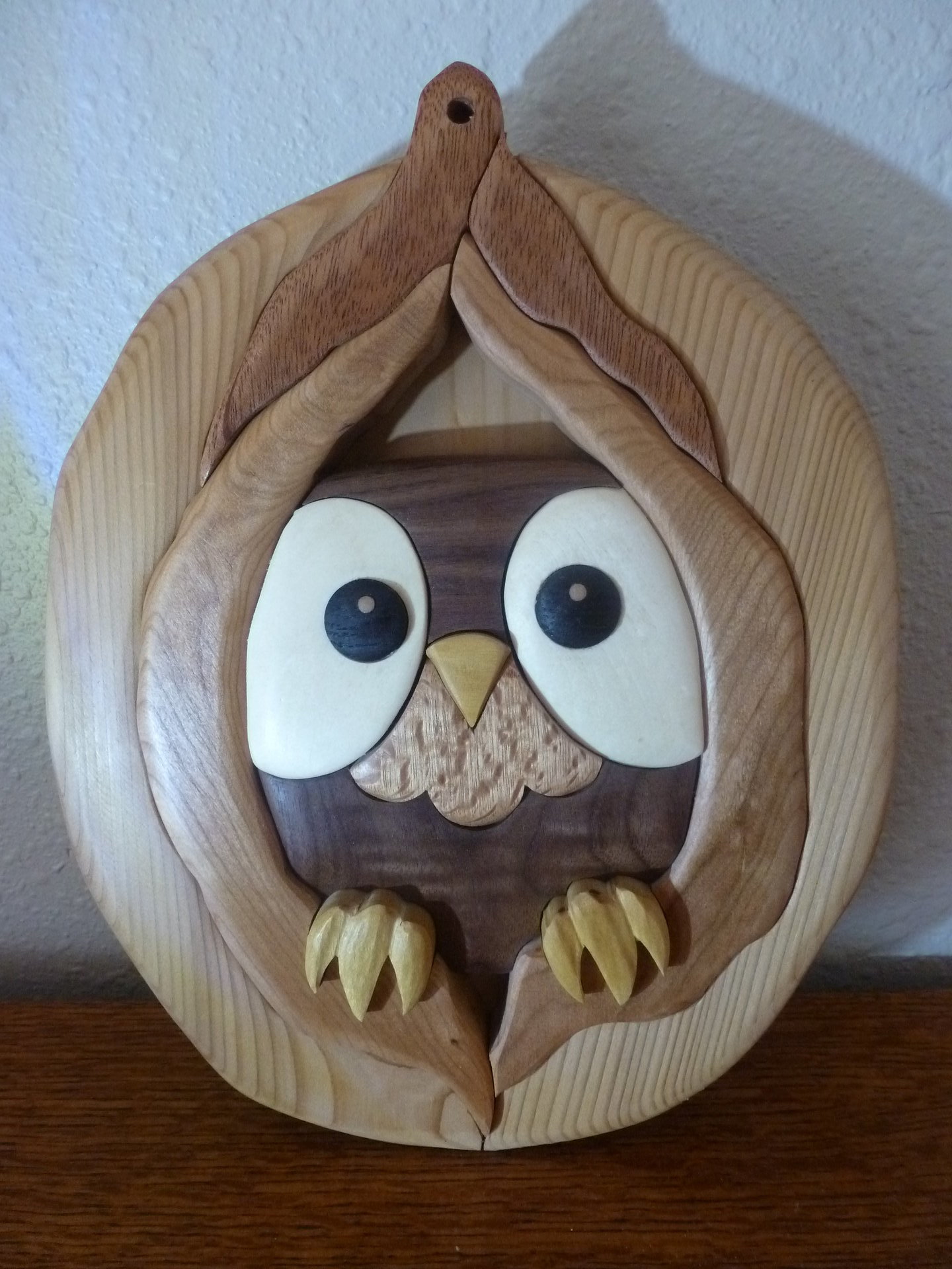 Intarsia Cute Owl in tree Hollow